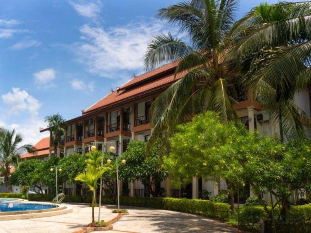 Xishuangbanna Hotel Managed By Xandria Hotel Luang Prabang Exteriör bild