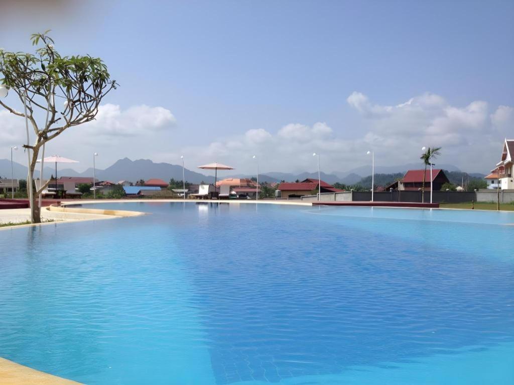 Xishuangbanna Hotel Managed By Xandria Hotel Luang Prabang Exteriör bild